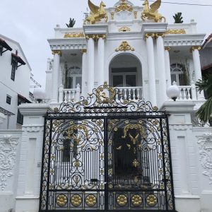 Mẫu cửa sắt mỹ thuật villa đẹp